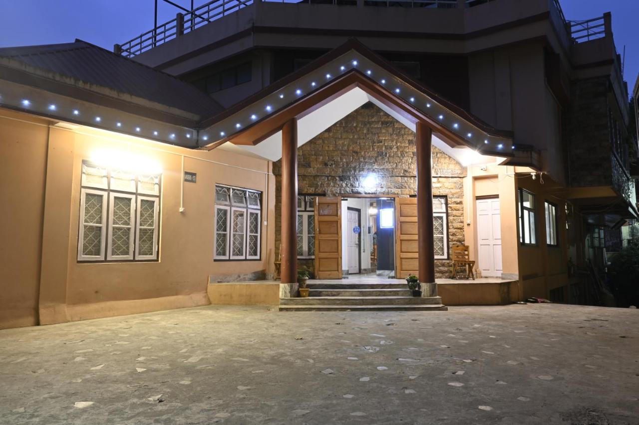 The Living Roof Hotel Шилонг Екстериор снимка